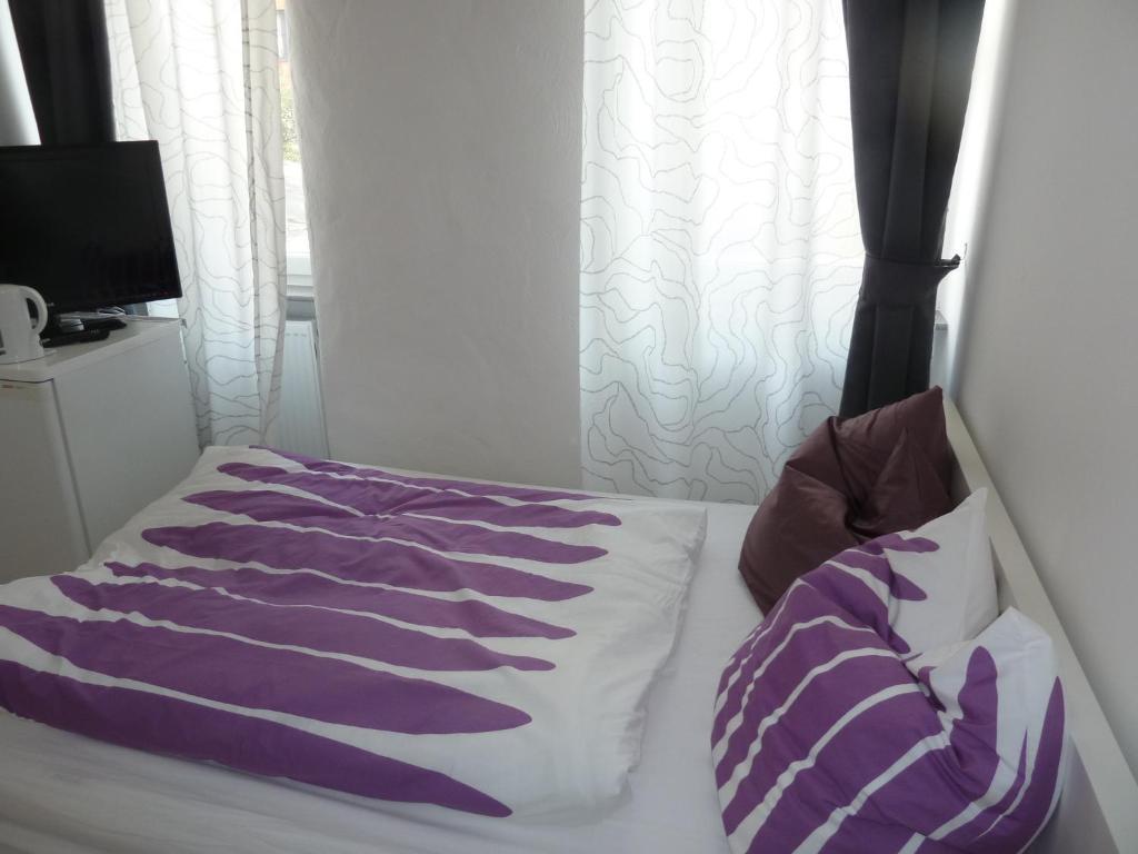 Отель Relax Оффенбах Номер фото